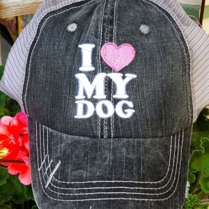 🐾Ladies distressed trucker hat🐾